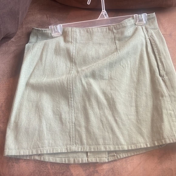 Button down skirt - Picture 2 of 2